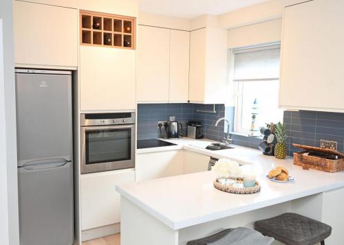 holiday_home_kitchen_ardmore